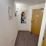 2 Spacious Double Bedroom - Apartamento