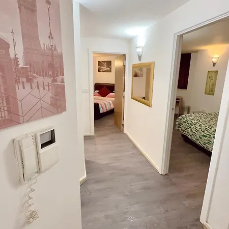2 Spacious Double Bedroom - Apartment Bradford (West Yorkshire)