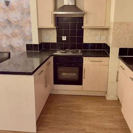 2 Spacious Double Bedroom - * Μπράντφορντ