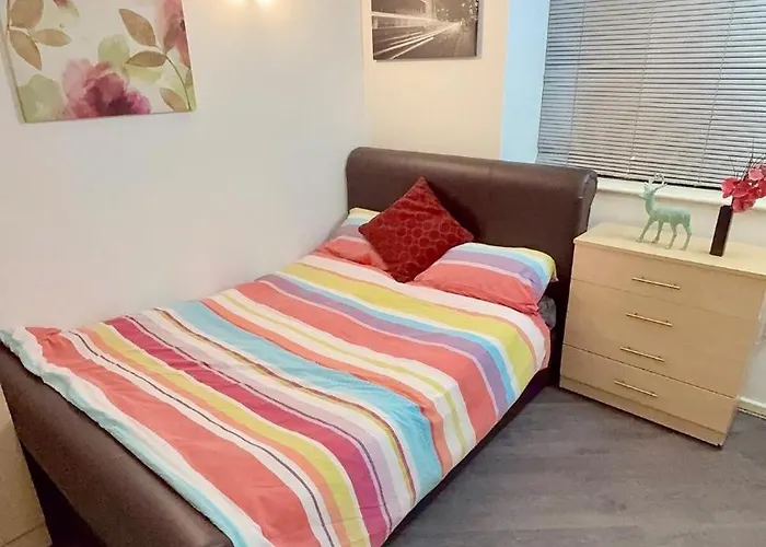 2 Spacious Double Bedroom - Apartment Bradford (West Yorkshire)