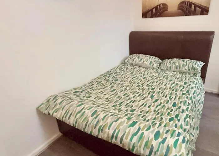 2 Spacious Double Bedroom - * Bradford (West Yorkshire)
