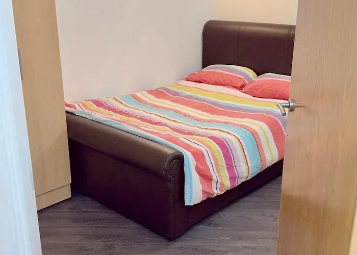 2 Spacious Double Bedroom - Bradford (West Yorkshire)