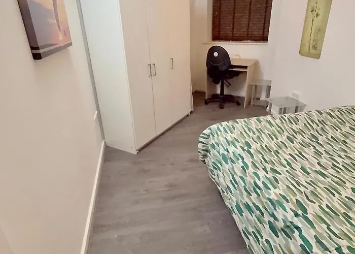 2 Spacious Double Bedroom - Apartment *